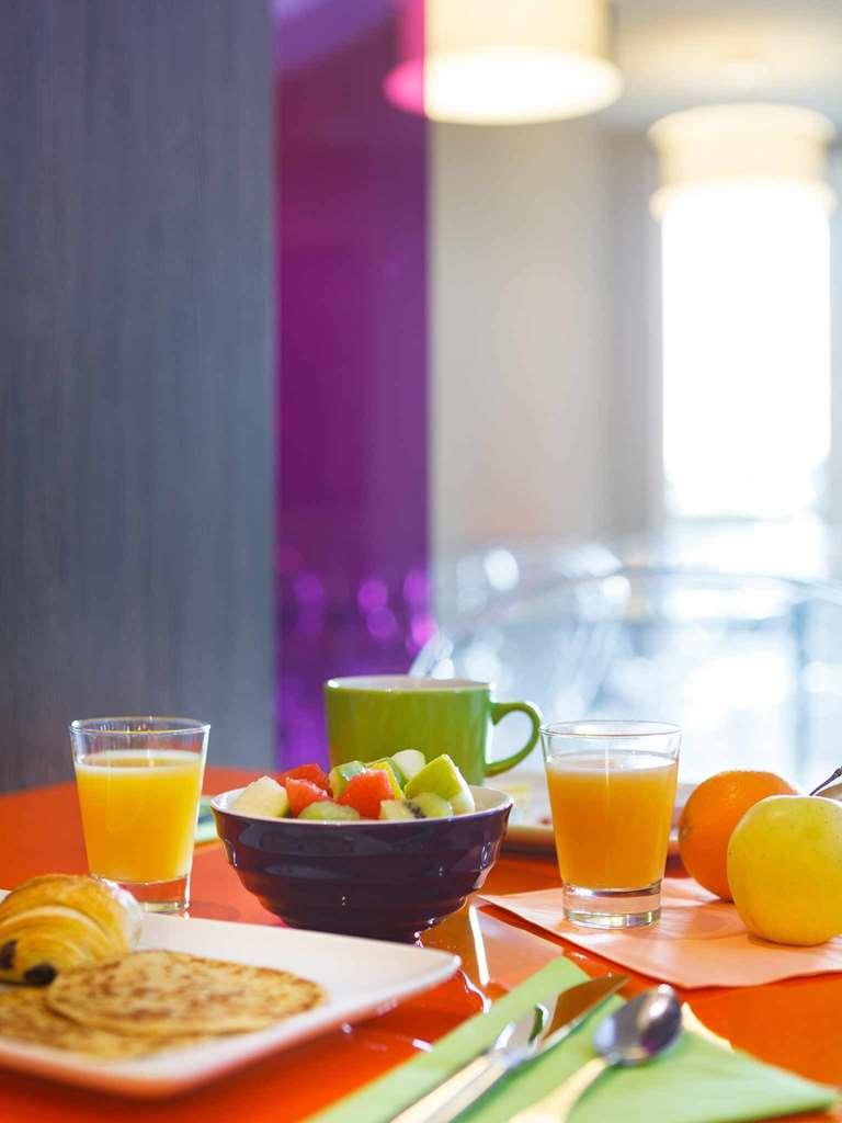 ホテル Ibis Styles Les Sables Olonne レストラン 写真