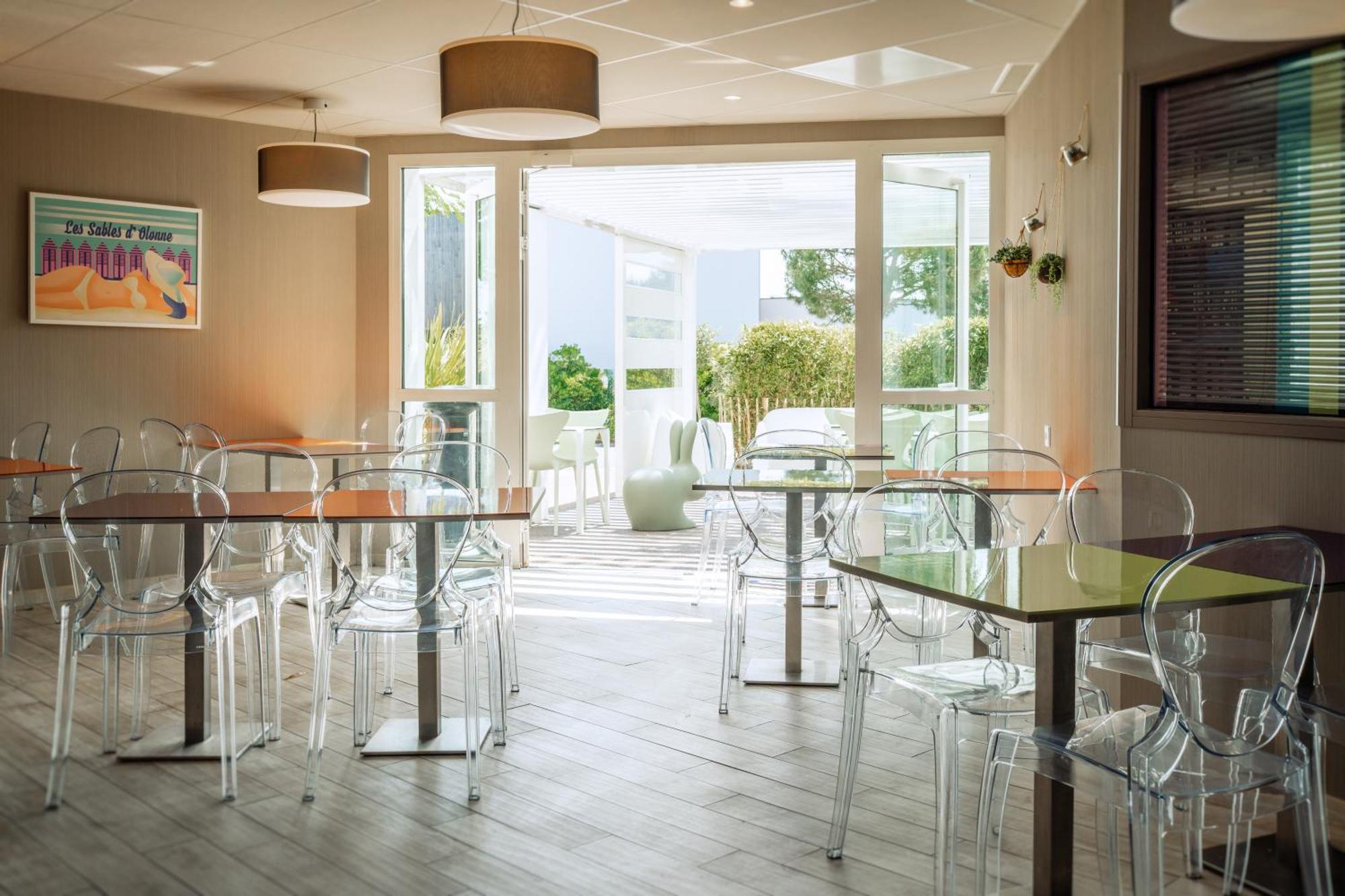 ホテル Ibis Styles Les Sables Olonne エクステリア 写真