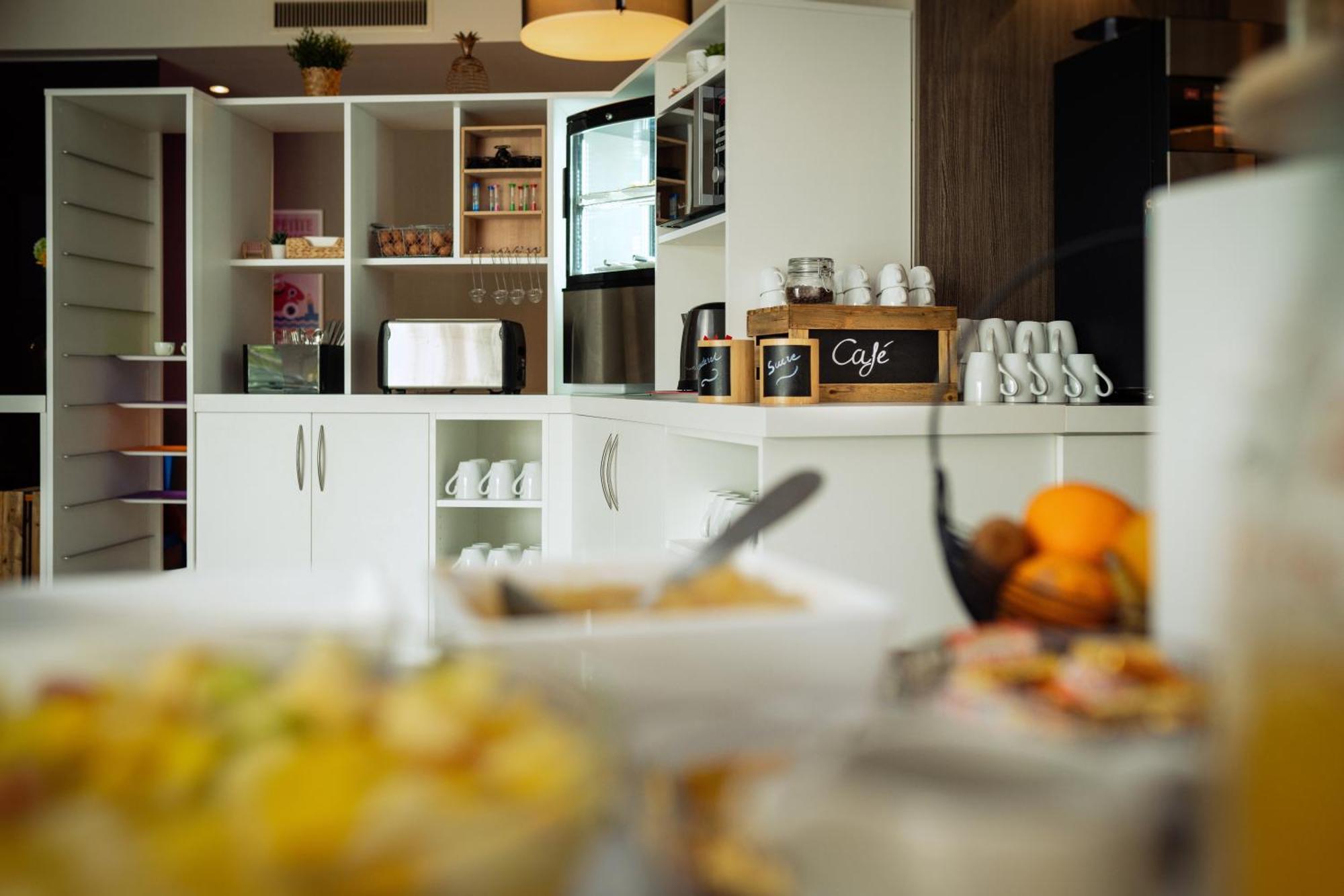 ホテル Ibis Styles Les Sables Olonne エクステリア 写真
