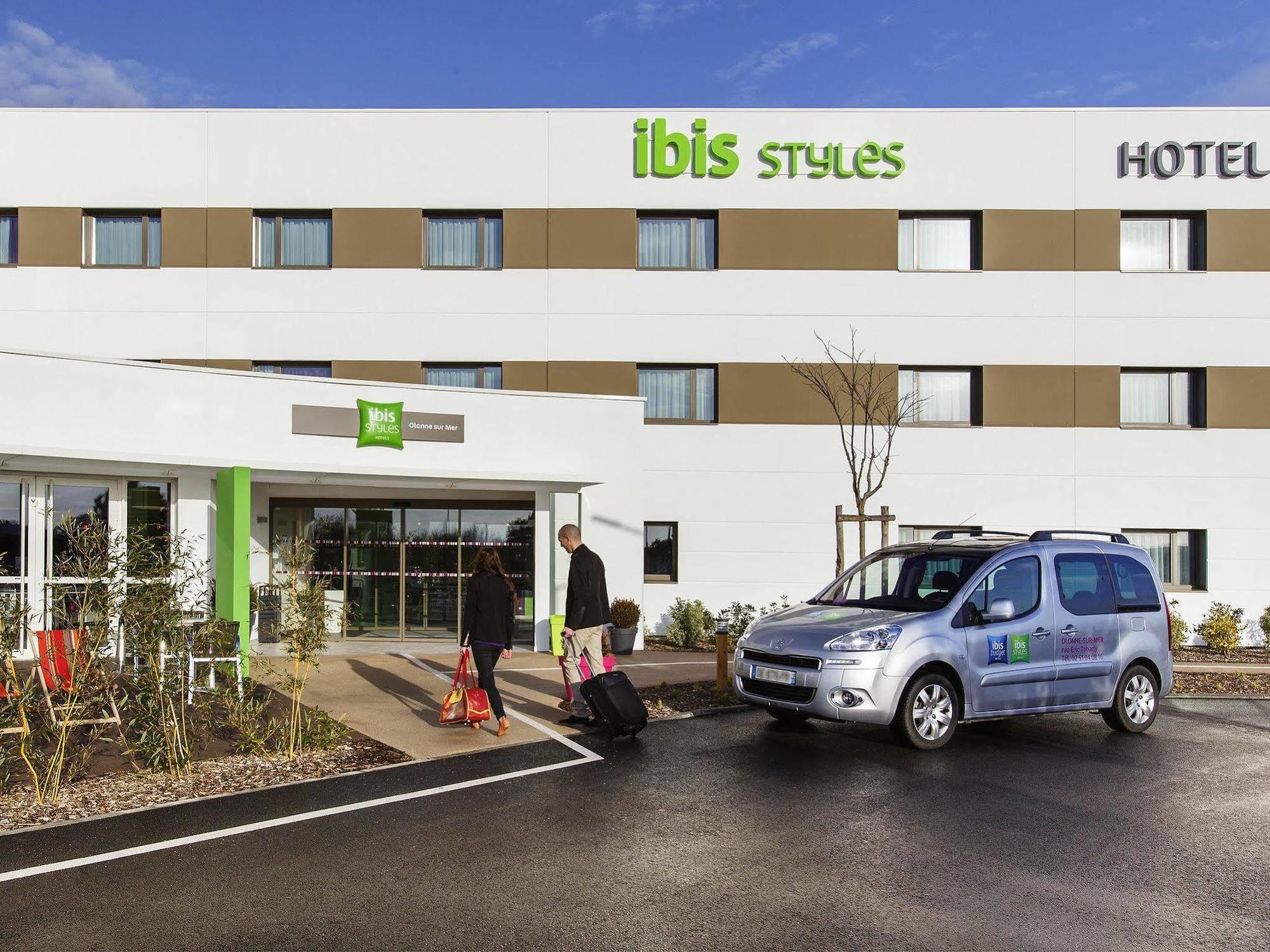 ホテル Ibis Styles Les Sables Olonne エクステリア 写真