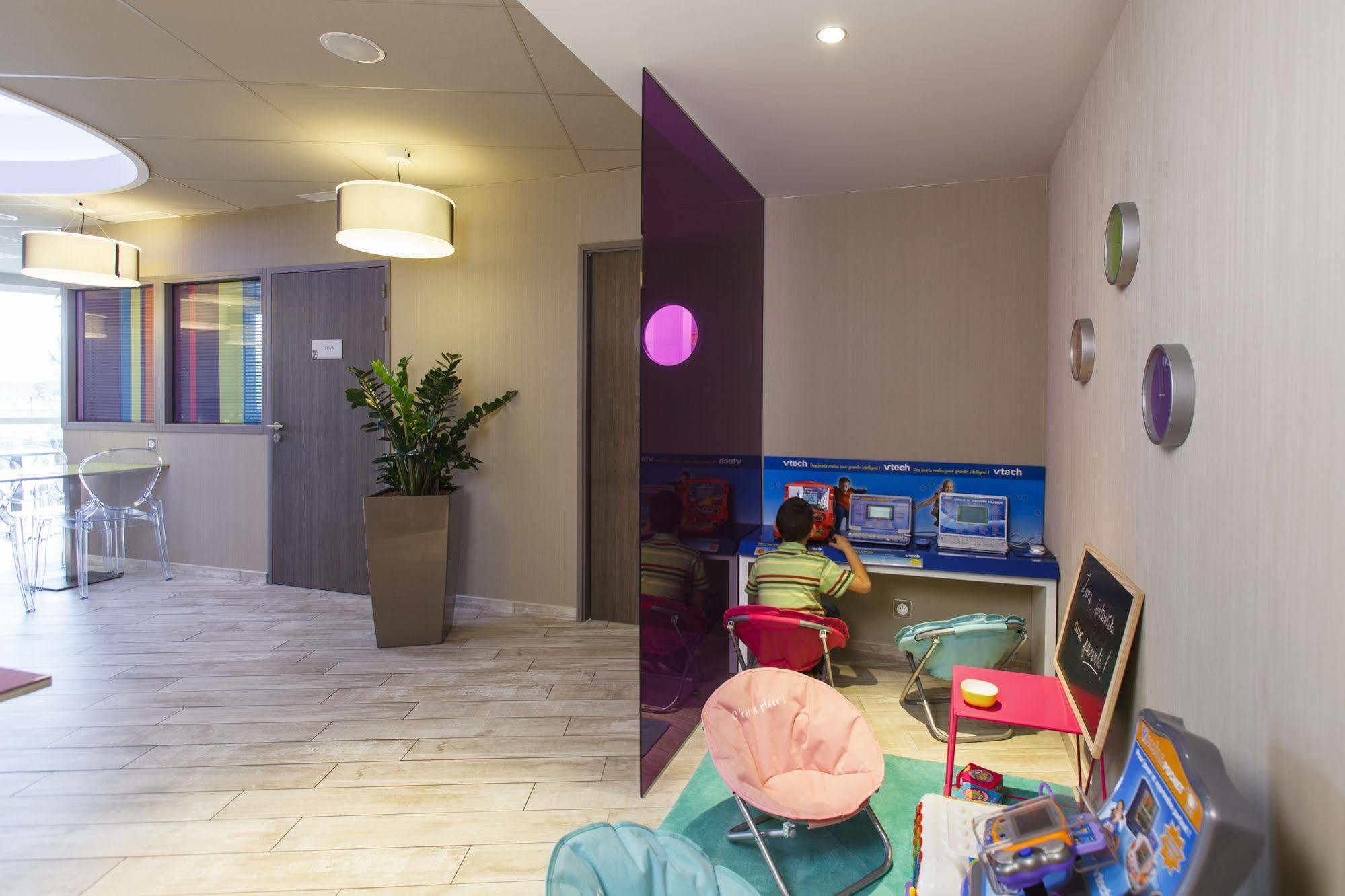 ホテル Ibis Styles Les Sables Olonne エクステリア 写真